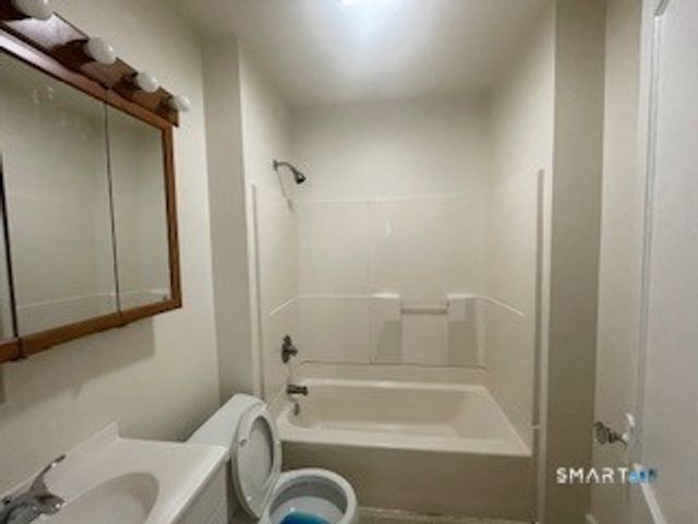 296 Shelton Avenue 1st floor, New Haven, CT 06511