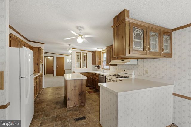 21 JAKE DR, Ronks, PA 17572