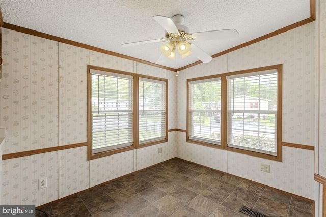21 JAKE DR, Ronks, PA 17572