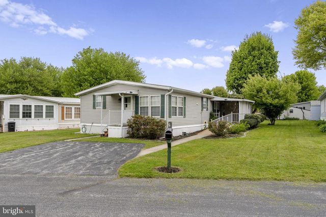 21 JAKE DR, Ronks, PA 17572