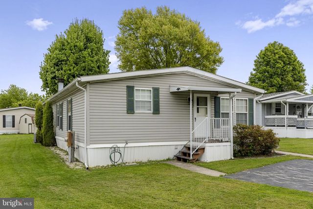 21 JAKE DR, Ronks, PA 17572