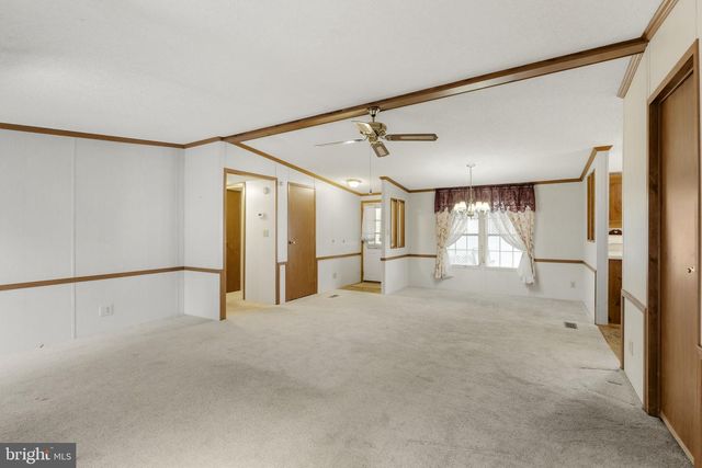 21 JAKE DR, Ronks, PA 17572