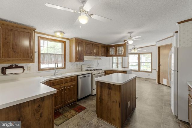21 JAKE DR, Ronks, PA 17572