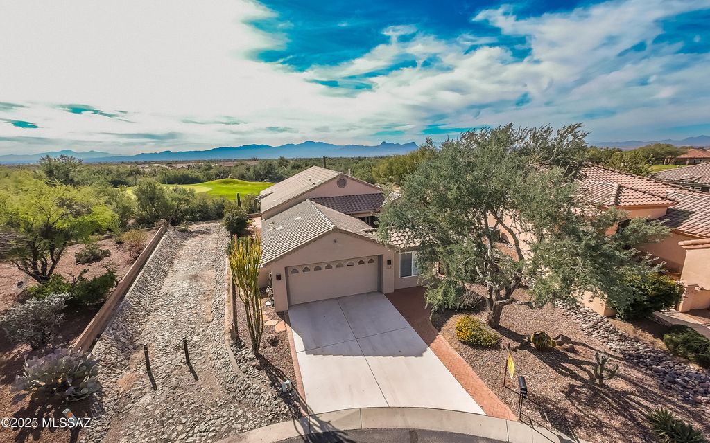 5271 W Sunrise Canyon Place, Marana, AZ 85658