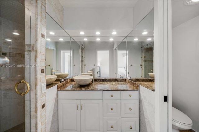 3068 NE 49th St, Fort Lauderdale, FL 33308