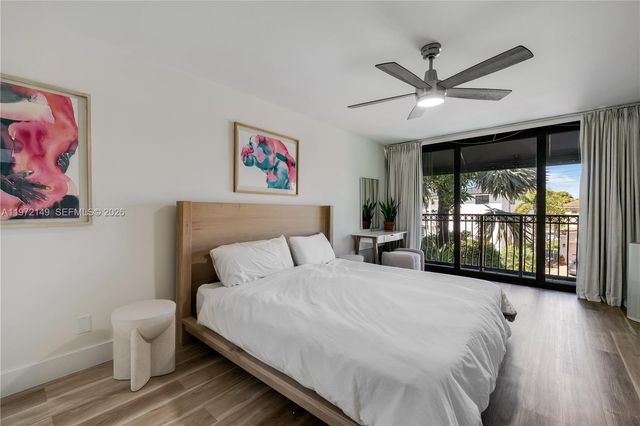 3068 NE 49th St, Fort Lauderdale, FL 33308