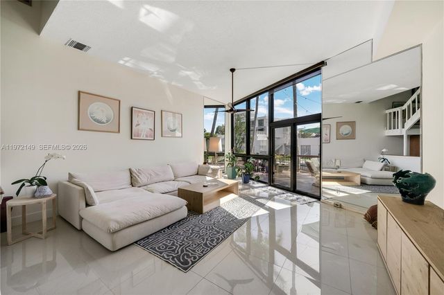 3068 NE 49th St, Fort Lauderdale, FL 33308