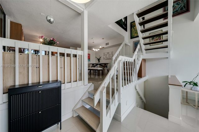 3068 NE 49th St, Fort Lauderdale, FL 33308