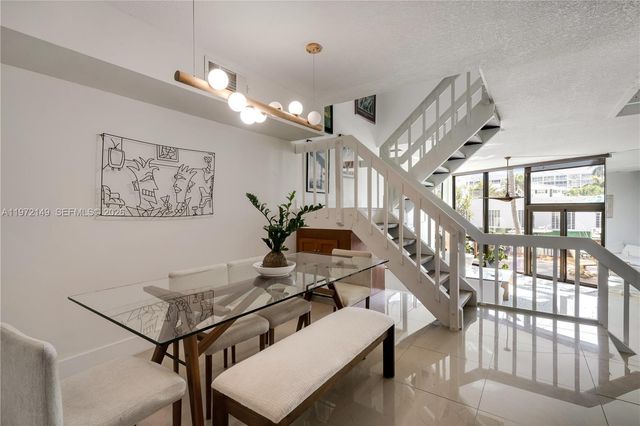 3068 NE 49th St, Fort Lauderdale, FL 33308