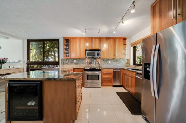 3068 NE 49th St, Fort Lauderdale, FL 33308