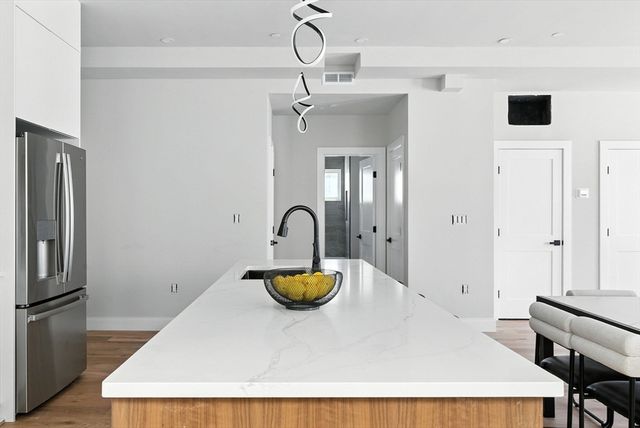 34 Woodford St 1, Boston, MA 02125