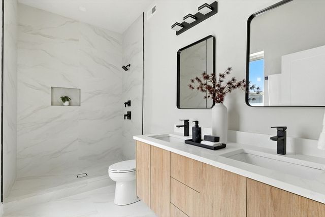 34 Woodford St 1, Boston, MA 02125