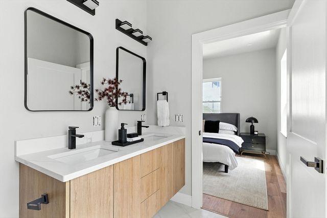 34 Woodford St 1, Boston, MA 02125