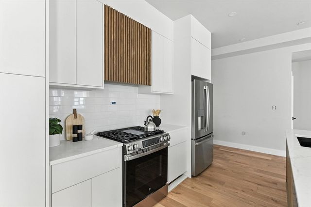 34 Woodford St 1, Boston, MA 02125