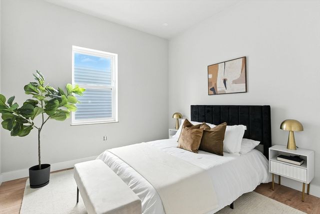 34 Woodford St 1, Boston, MA 02125