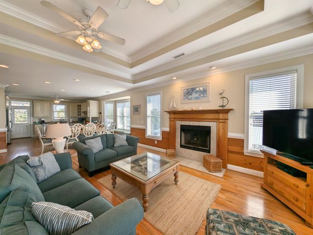 758 Parker Dr., Pawleys Island, SC 29585