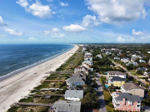 758 Parker Dr., Pawleys Island, SC 29585
