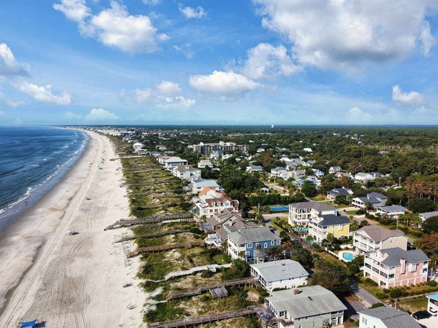 758 Parker Dr., Pawleys Island, SC 29585