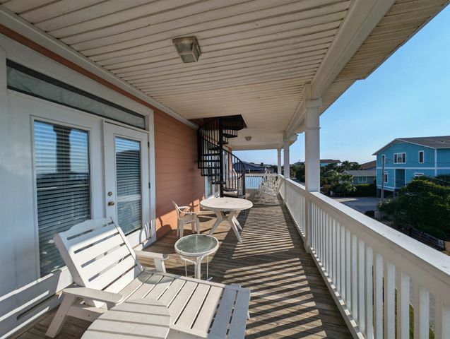 758 Parker Dr., Pawleys Island, SC 29585