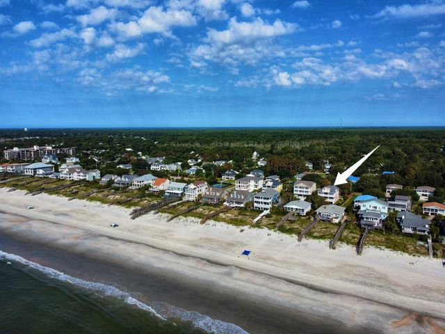 758 Parker Dr., Pawleys Island, SC 29585