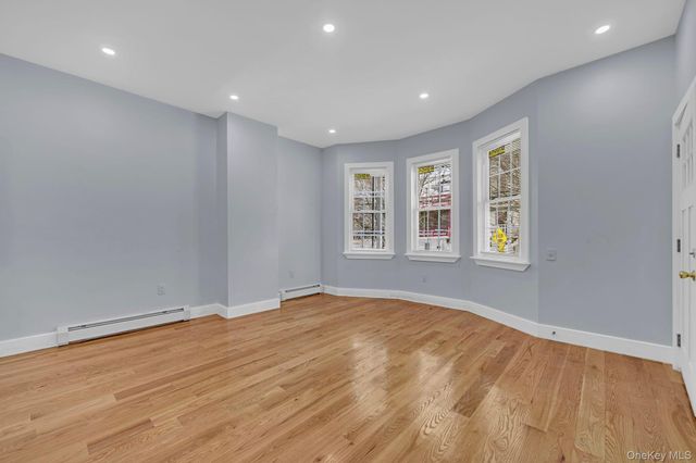 1852 Amethyst Street, Bronx, NY 10462