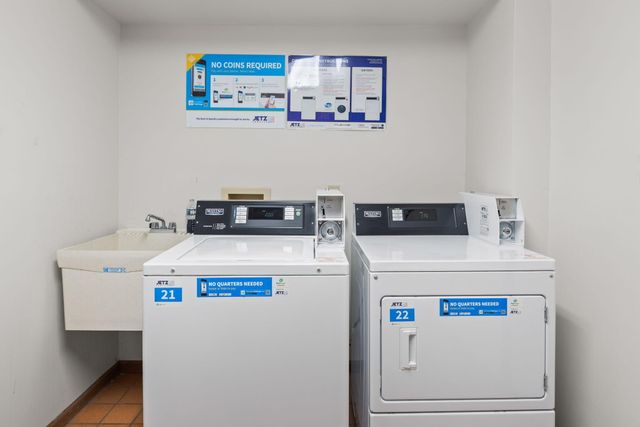 1720 Homan Drive 202, Schererville, IN 46375