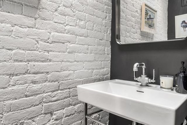 74 Appleton St 4, Boston, MA 02116