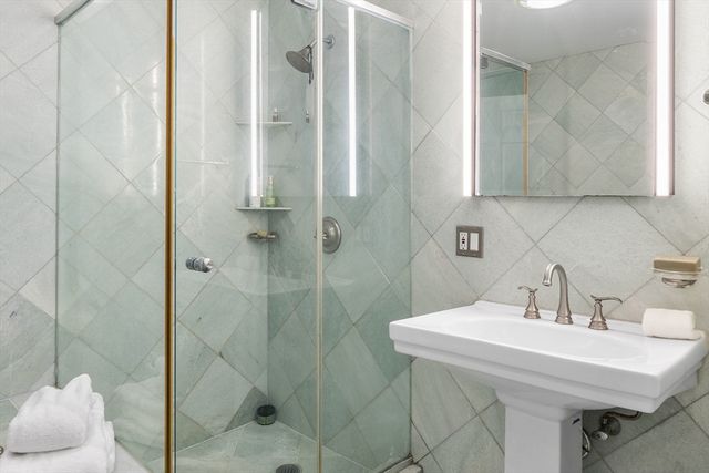74 Appleton St 4, Boston, MA 02116