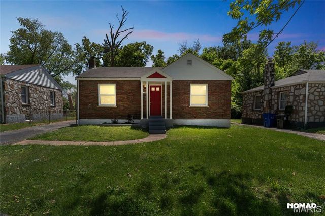 8246 Montreal Drive, St Louis, MO 63132