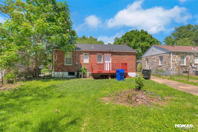 8246 Montreal Drive, St Louis, MO 63132