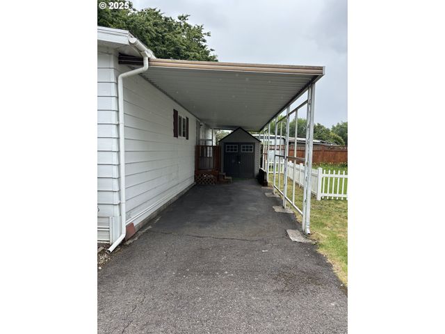 1475 GREEN ACRES Rd 41, Eugene, OR 97408