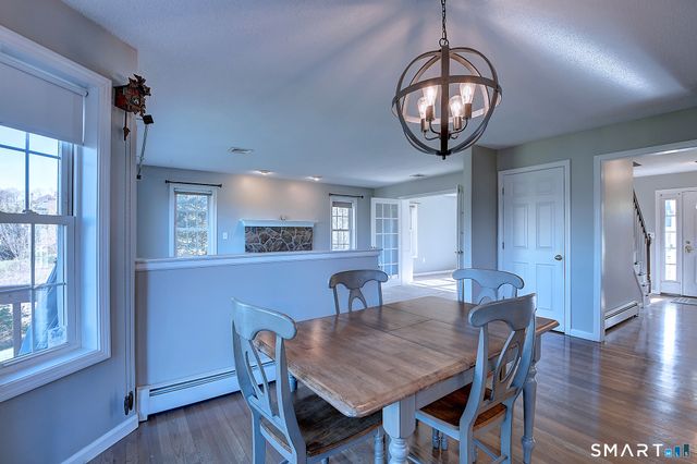 67 Ridgeview Crossing, Newington, CT 06111