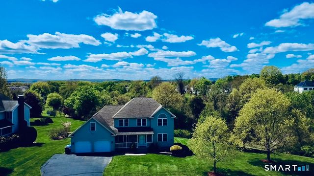 67 Ridgeview Crossing, Newington, CT 06111