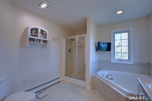 67 Ridgeview Crossing, Newington, CT 06111