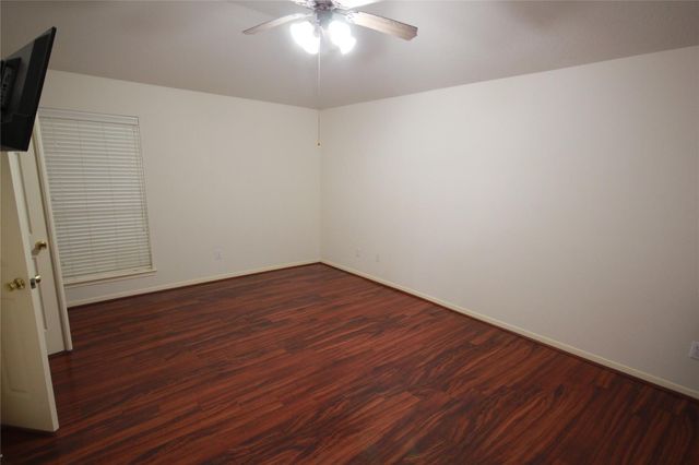 19055 Village Maple Court, Houston, TX 77084