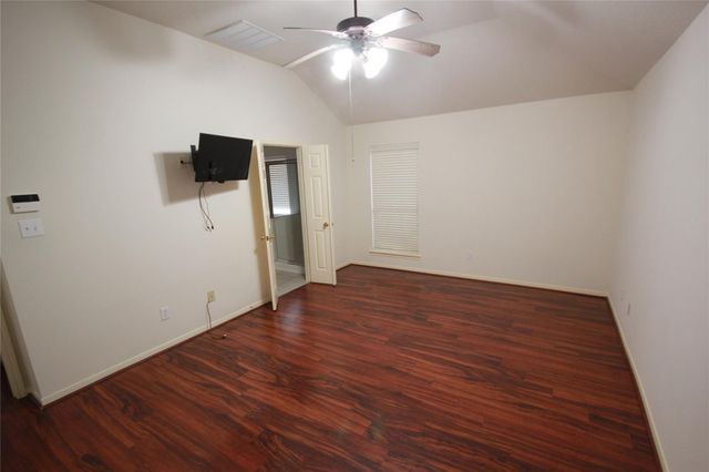 19055 Village Maple Court, Houston, TX 77084