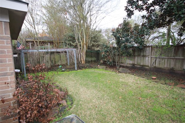 19055 Village Maple Court, Houston, TX 77084