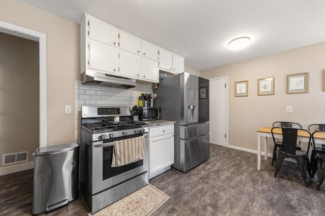 614 Lower Johnson Circle, Saint Peter, MN 56082