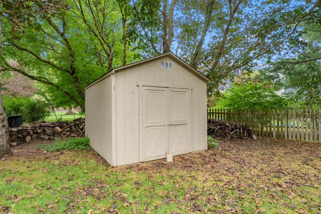 1447 Oak Terrace, Lincoln Twp, MI 49085