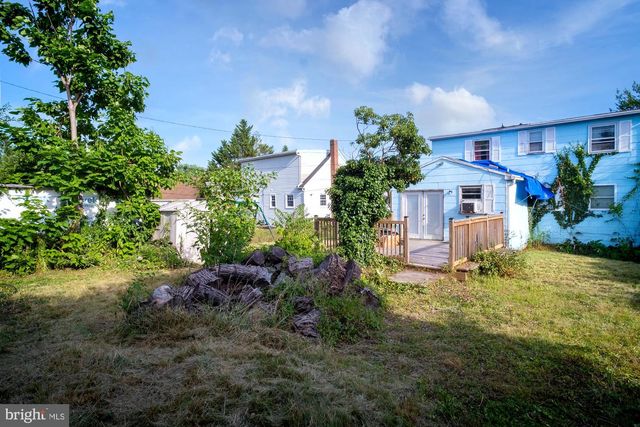 2218 GAYLAWN DR, Baltimore, MD 21227