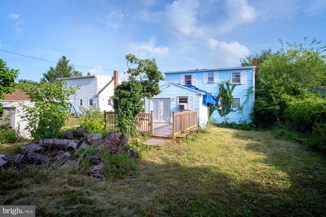 2218 GAYLAWN DR, Baltimore, MD 21227