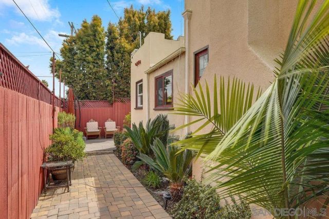 4797 Wilson Ave., San Diego, CA 92116