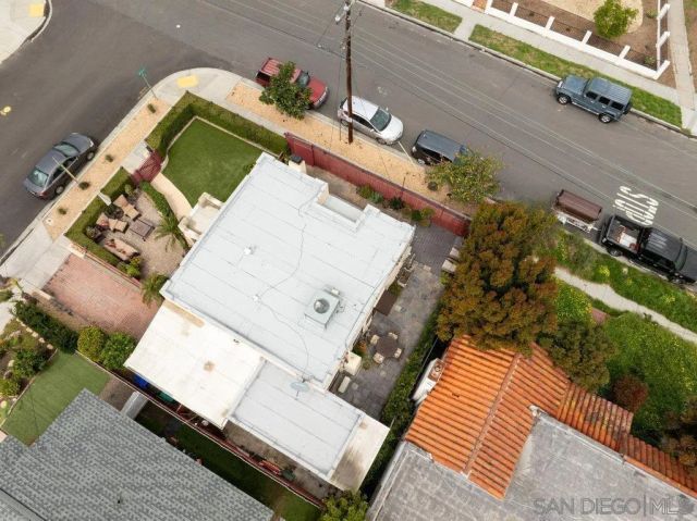4797 Wilson Ave., San Diego, CA 92116