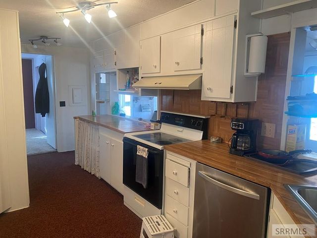 900 Challis Creek Road, Challis, ID 83226