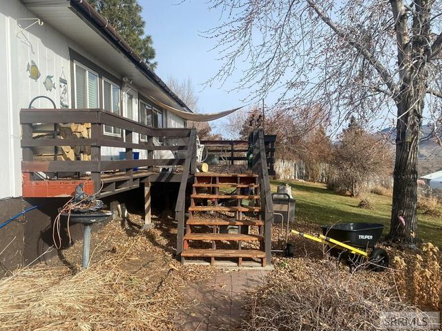 900 Challis Creek Road, Challis, ID 83226