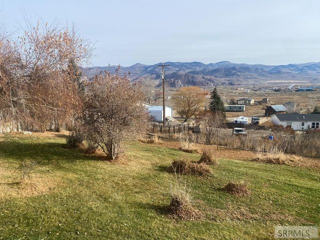 900 Challis Creek Road, Challis, ID 83226