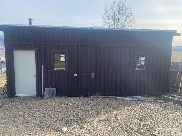 900 Challis Creek Road, Challis, ID 83226