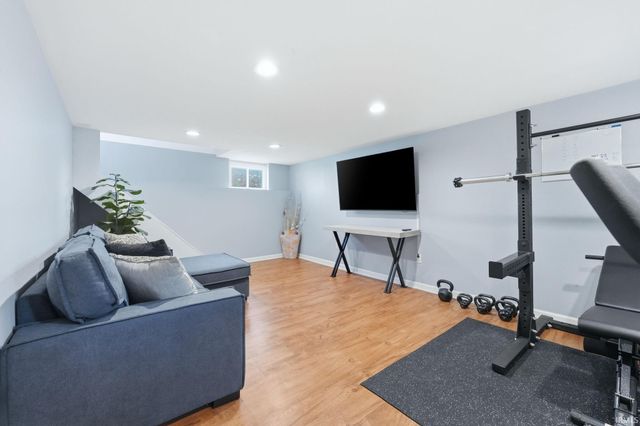 2515 N Anthony Boulevard, Fort Wayne, IN 46805