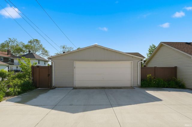 2515 N Anthony Boulevard, Fort Wayne, IN 46805
