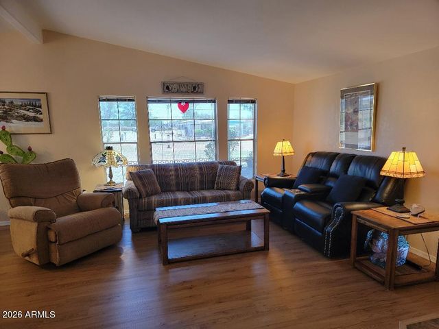 3727 N ILLINOIS Avenue, Florence, AZ 85132